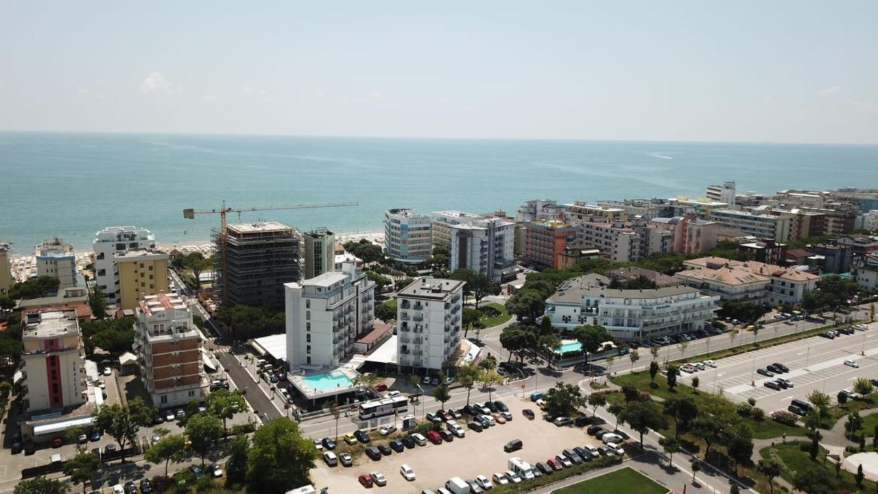 Residence Alla Rotonda ليدو دي يسولو المظهر الخارجي الصورة